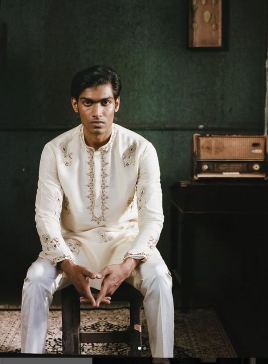 Choosing the Right Outfit for Sangeet, Mehendi & Reception